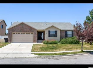 6718 S Majestic Loop Rd, West Jordan, UT 84081