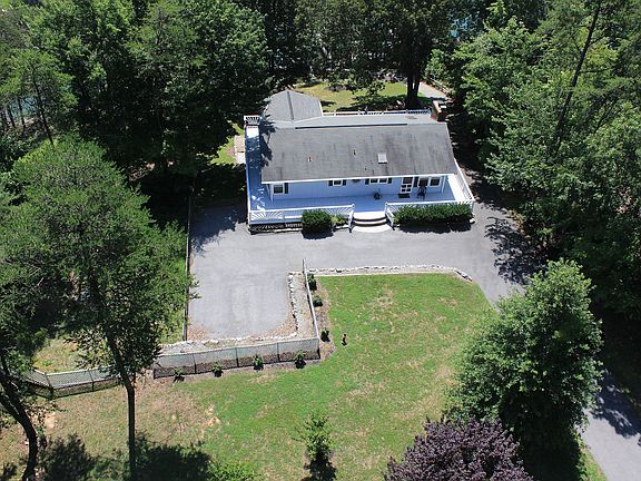 5th image of 1296 Deerfield Dr