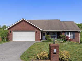 1123 Mercer Dr, Maryville, TN 37801