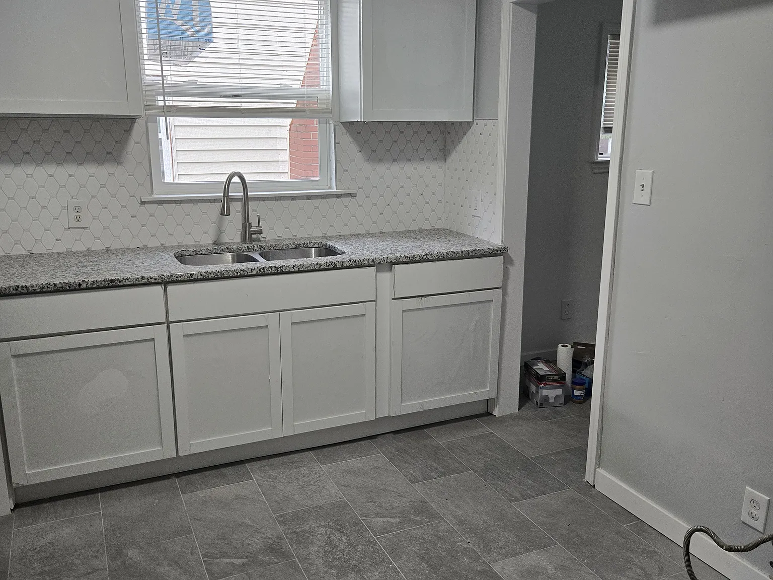 4 bed, 1152 sqft, $1,700 — Photo 2