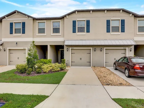 9606 Pembrooke Pines Dr, Sun City Center, FL 33573