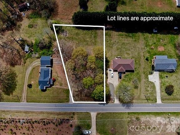 2nd image of 3048 Spencer Rd NE