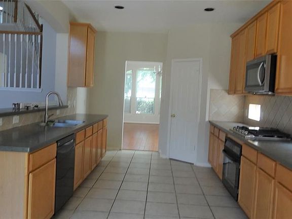 5th image of 4822 Schiller Park Ln