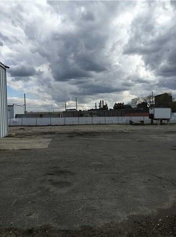 2nd image of 471 S Ritter Ave