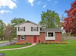 2822 Pinewick Rd, Ellicott City, MD 21042