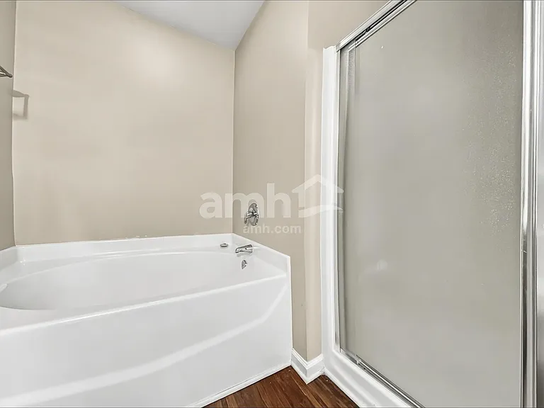 126 Avalon Rd — Photo 12