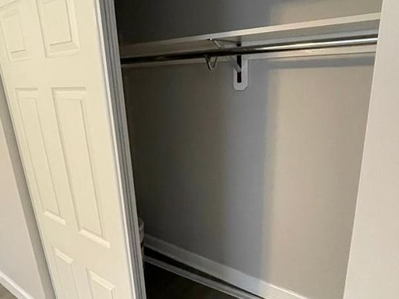 5th image of 3517-21 W Grace St #3521