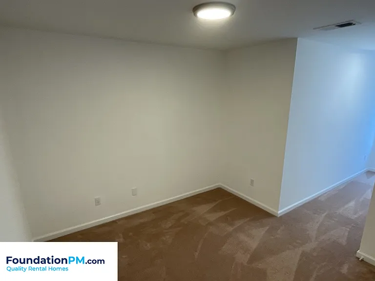 486 High Point Ter — Photo 7