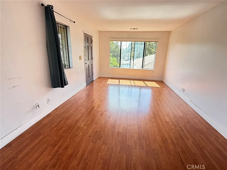 4880 Pacific Ave — Photo 17