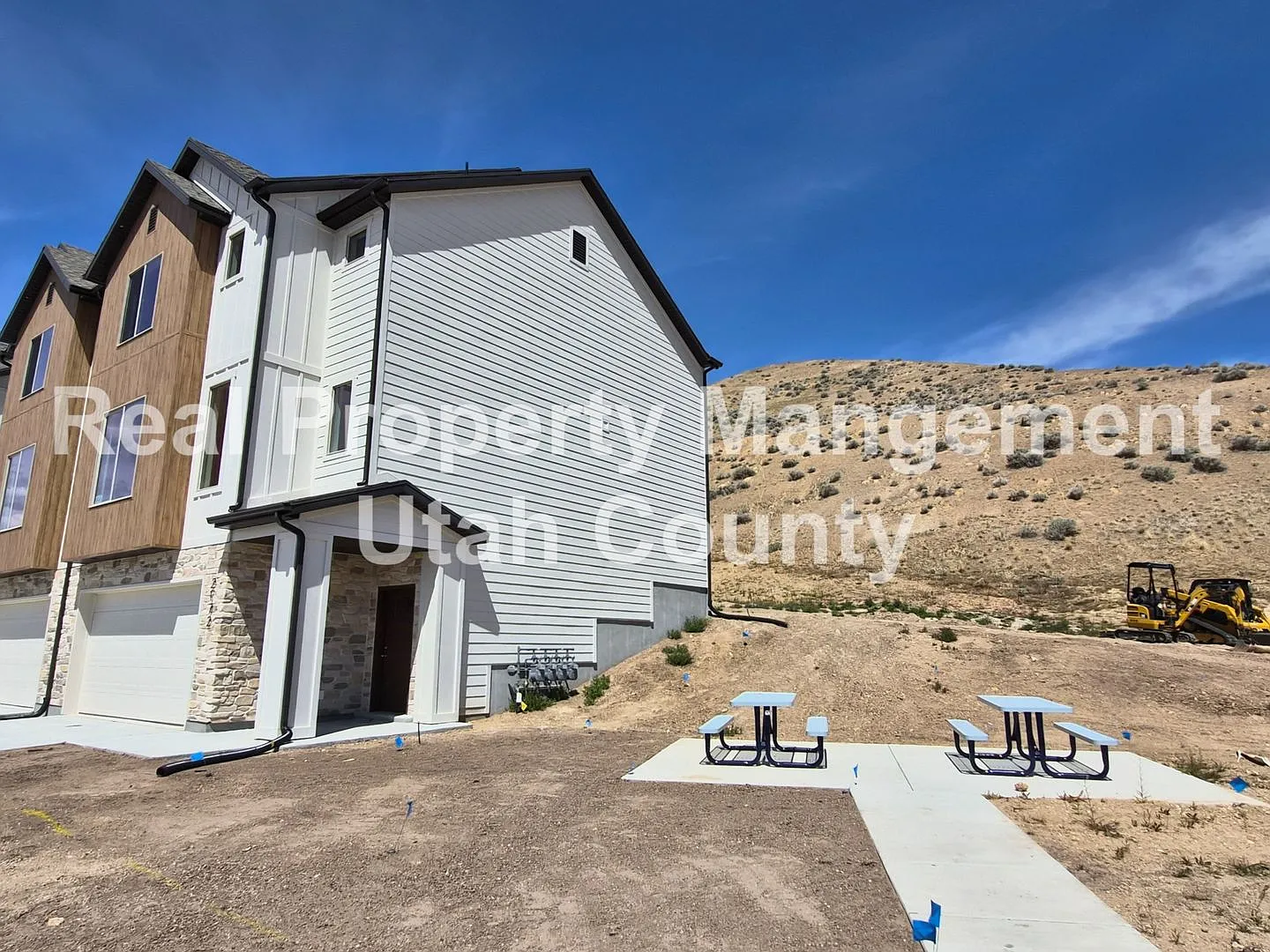 Brand New Townhome top of Traverse Mountain — Photo 2
