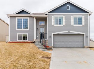 4413 Brook St, Bellevue, NE 68133