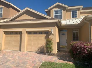 207 Dyson Dr, Deland, FL 32724