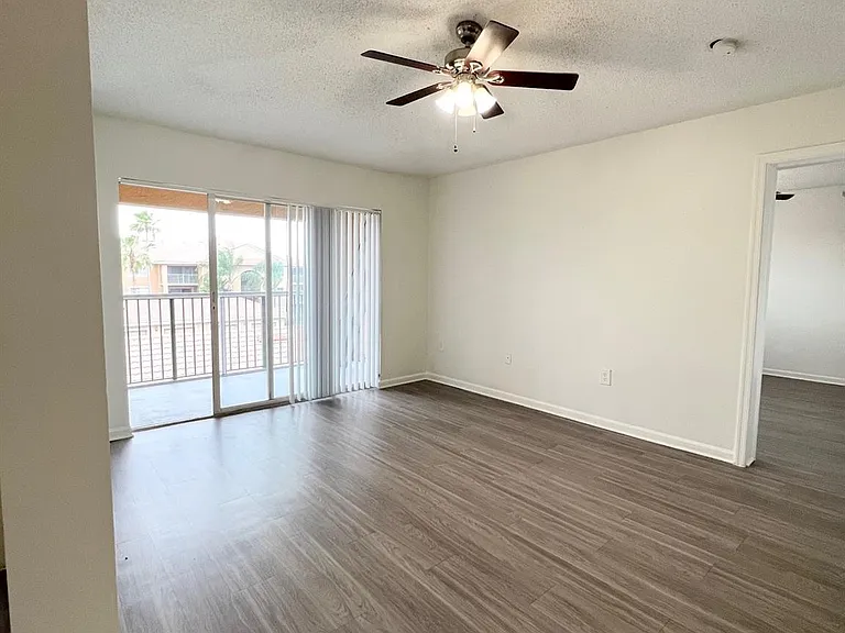 3795 NW Mediterranean Ln #303 — Photo 6