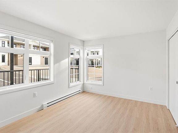 5th image of 4201 Tyndall Ave #6103