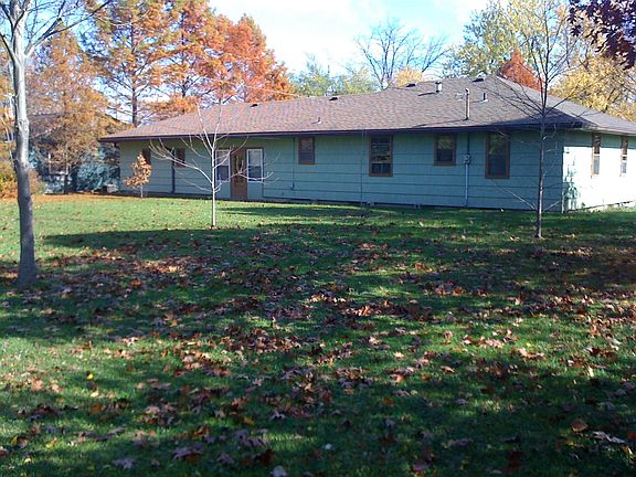 3rd image of 1505 N Kimberly Ln