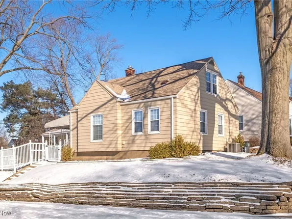 1595 Evergreen Ave, Akron, OH 44301