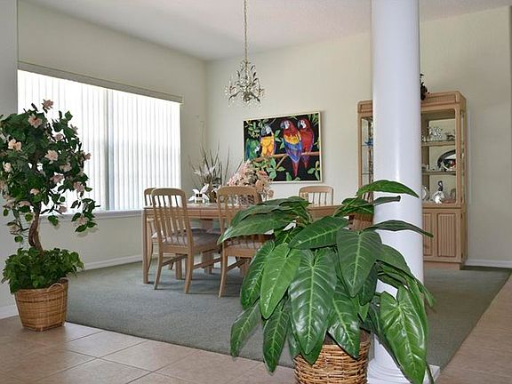 4th image of 10509 Spring Lake Dr
