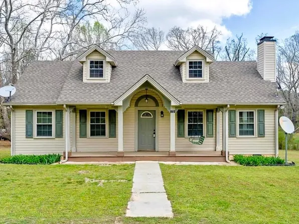 159 Clearview Dr, South Hill, VA 23970