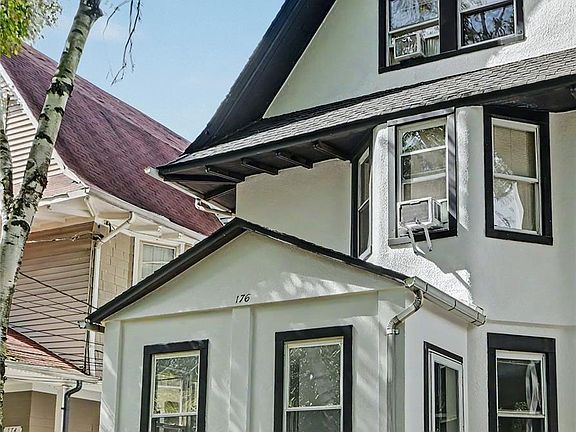 2nd image of 176 Archer Avenue