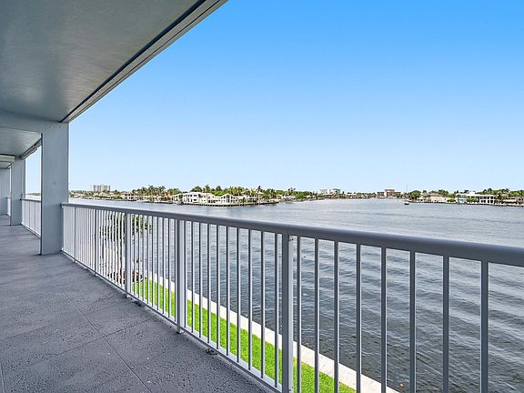 3rd image of 1201 S Riverside Drive #306