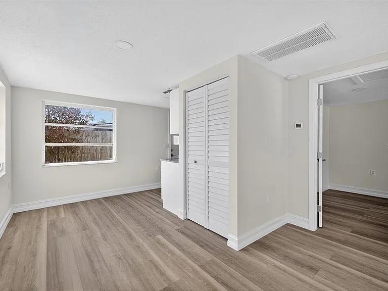 5409 Oceanic Rd — Photo 19
