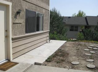 2160 Via Robles, Oceanside, CA 92054