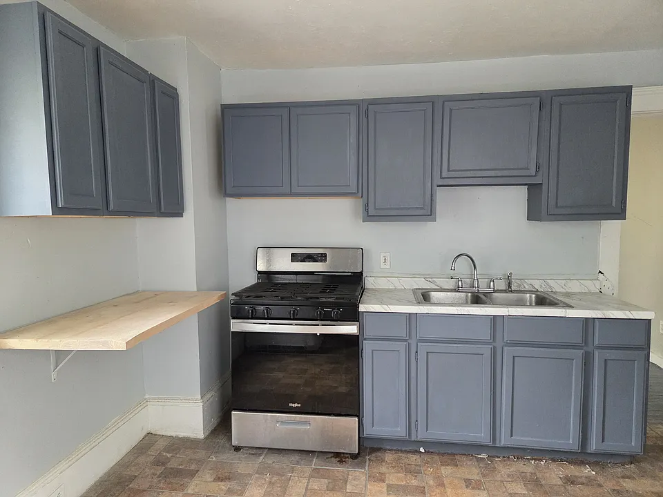 8700 Willard Ave #2