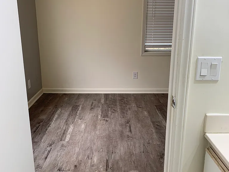 1120 Carlton Ave #304 — Photo 16