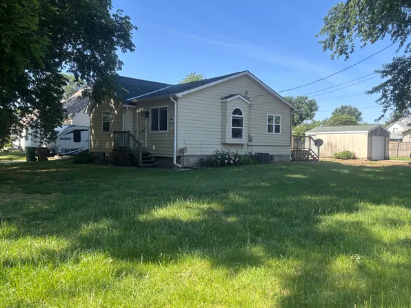 2302 Warren St, Bellevue, NE 68005