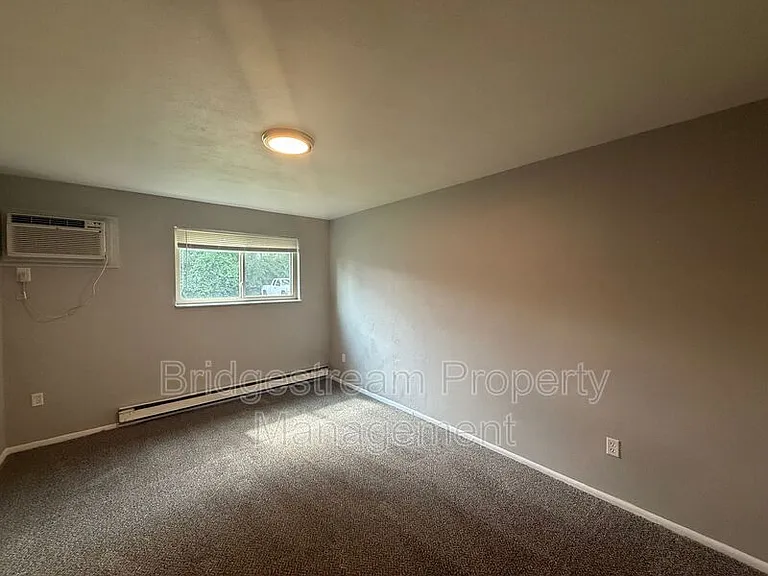 75 N Gebhart Church Rd #B — Photo 3
