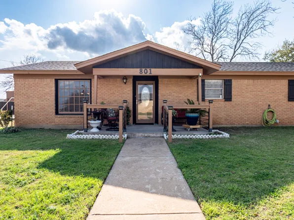 801 Westridge Cir, Breckenridge, TX 76424