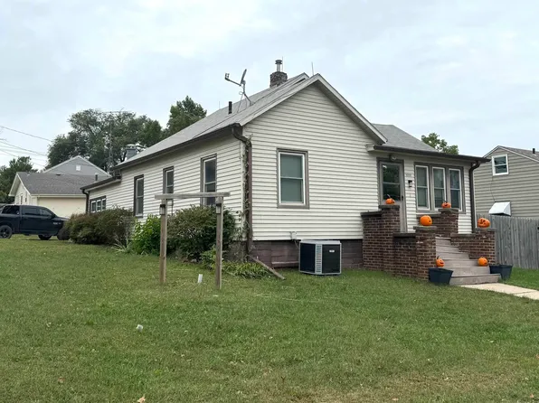 1000 N Division St, Creston, IA 50801