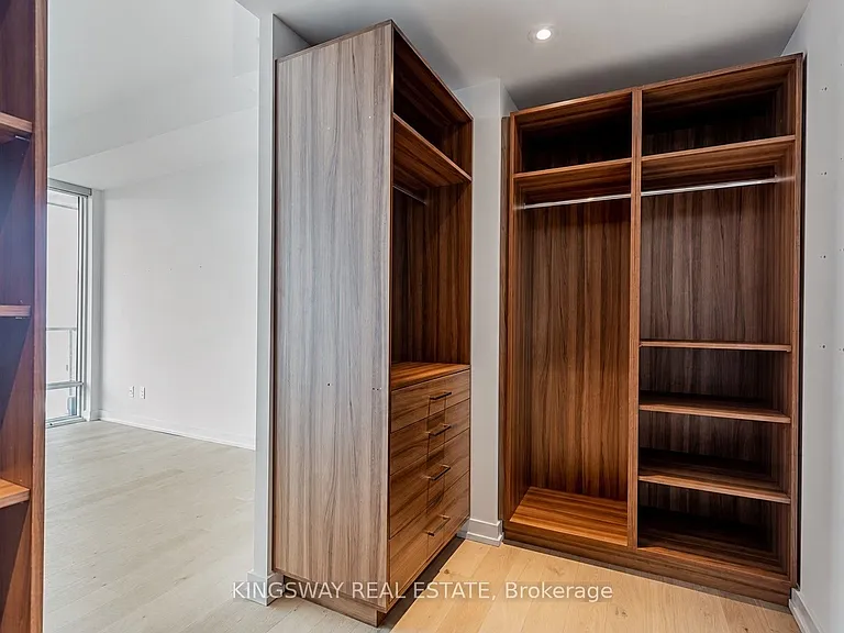 488 SW University Ave #5210 — Photo 6