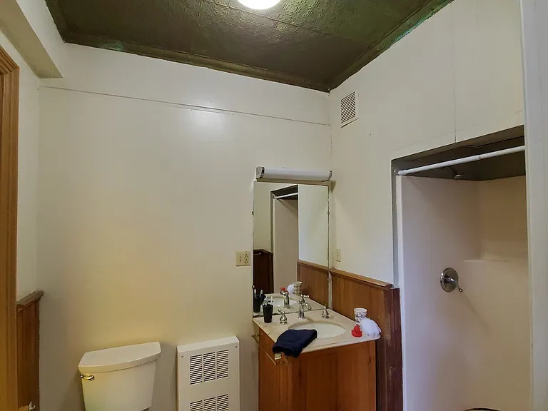 705 E Buffalo St — Photo 42