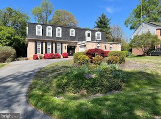 10216 Windsor View Dr, Potomac, MD 20854