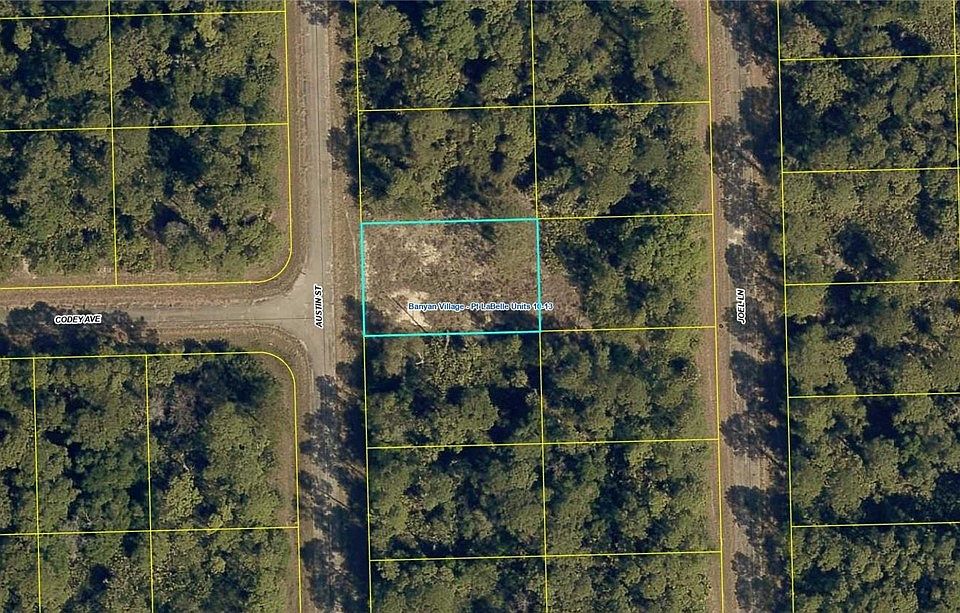 2nd image of 1215 Austin St