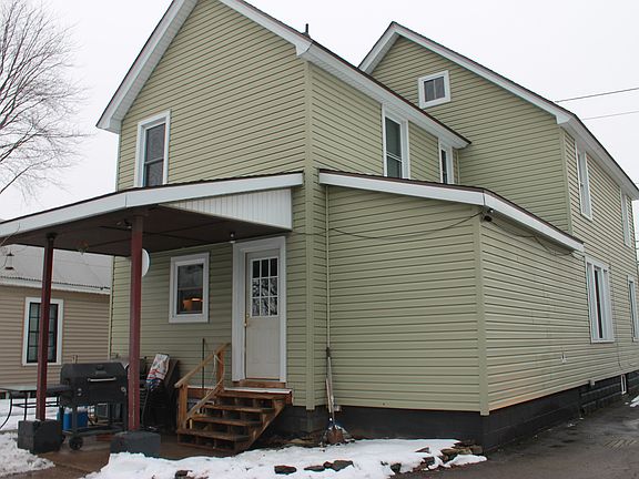 2nd image of 810 New York Ave