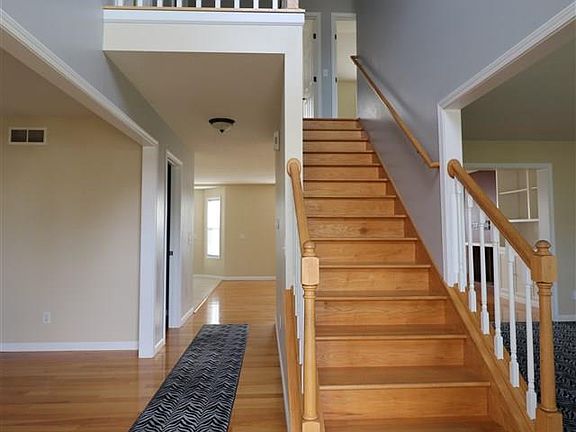 2nd image of 10535 N Liverpool Dr