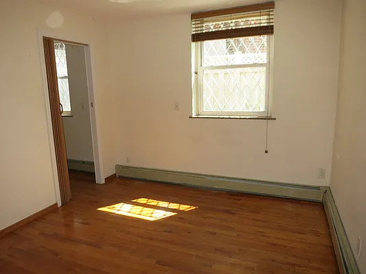 Rented by Velsor Realty | media 22