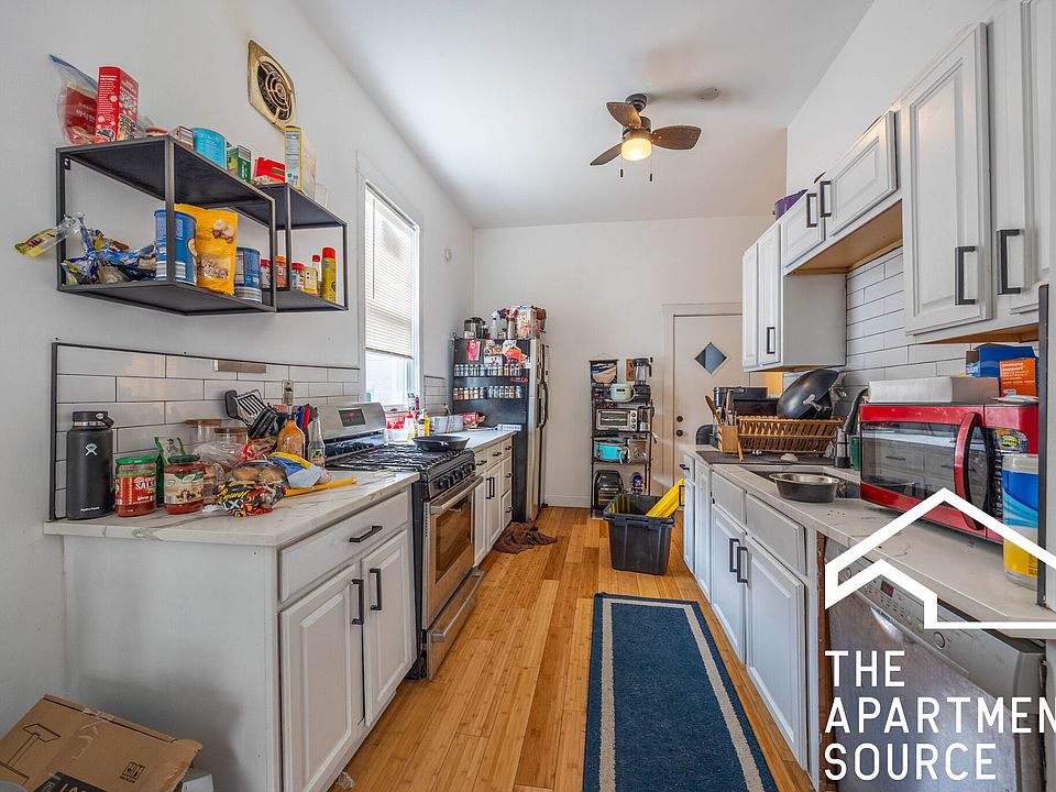 1st image of 2414 N Francisco Ave #1