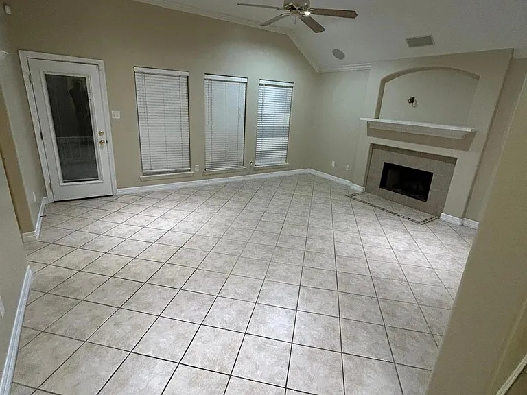 3702 Mystic Cir — Photo 13