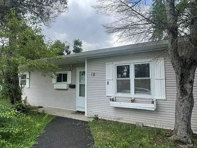 10 Croydon Rd — Photo 2