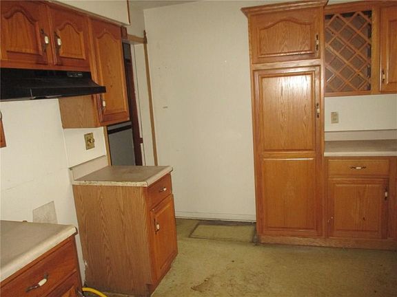 5th image of 3431 Ireland Dr