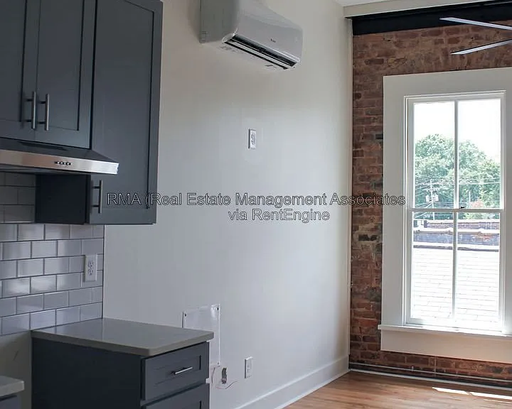 4 Zebulon St #2G — Photo 2