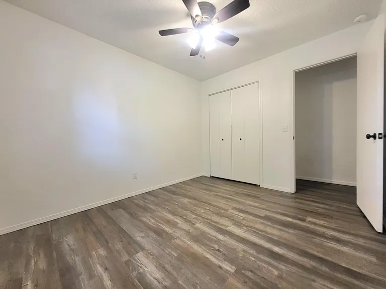 3222 W Roxbury St — Photo 13