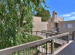 863 Woodside Ln E UNIT 10, Sacramento, CA 95825