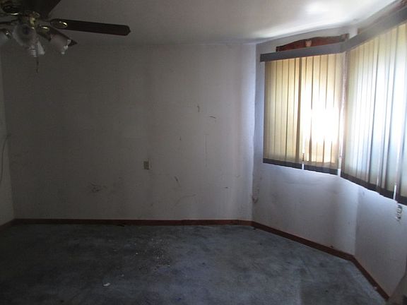 2nd image of 4036 W Kamerling Ave