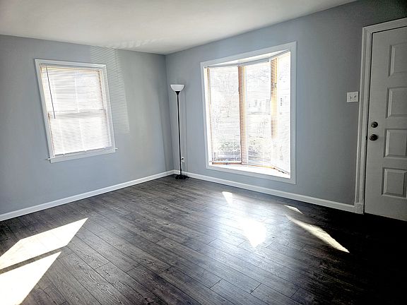 2nd image of 8927 Arvin Pl