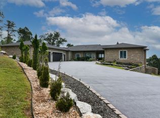 86 Newcastle Rd, Branson, MO 65616