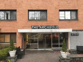 2725 39th St NW, Washington, DC